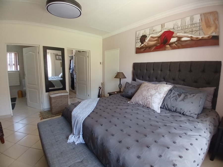 3 Bedroom Property for Sale in Dana Bay Western Cape